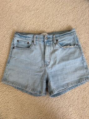 Abercrombie & Fitch Light Wash Denim Shorts